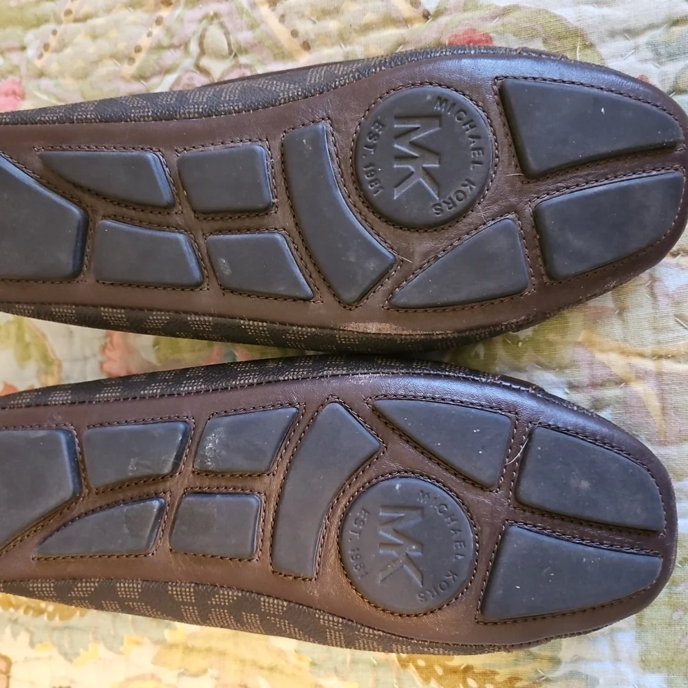 Michael Kors Black Ballet Flats - Picture 3 of 7